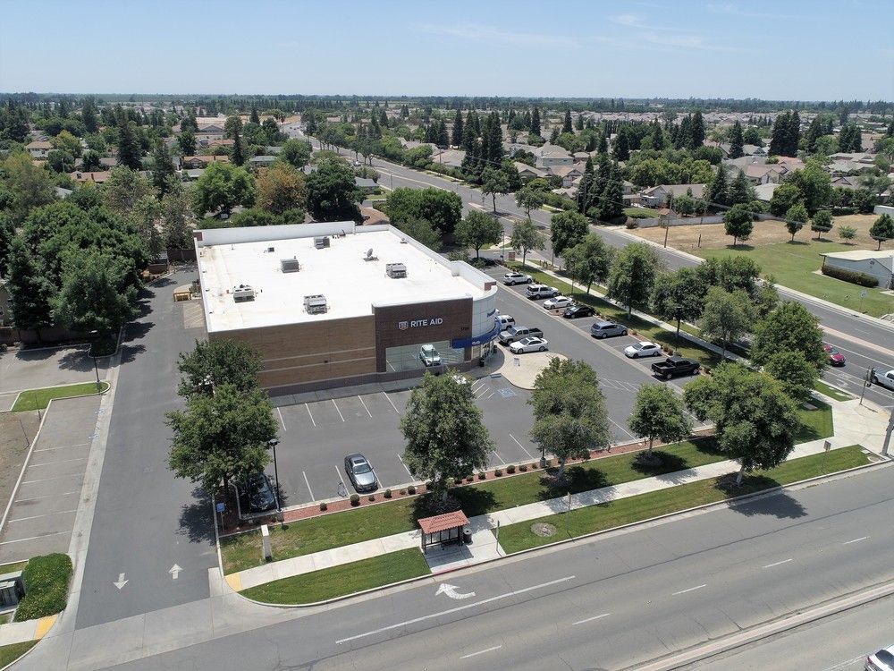PRIME Net Leased Investment - Rite Aid: 1735 E Walnut Ave, Visalia, CA 93292